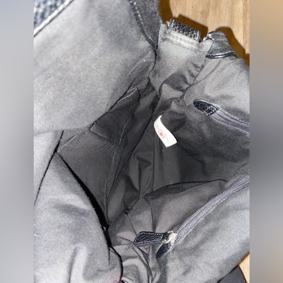 LUCKY BRAND "Abbey Road" Messenger Bag - Picture 8 of 10